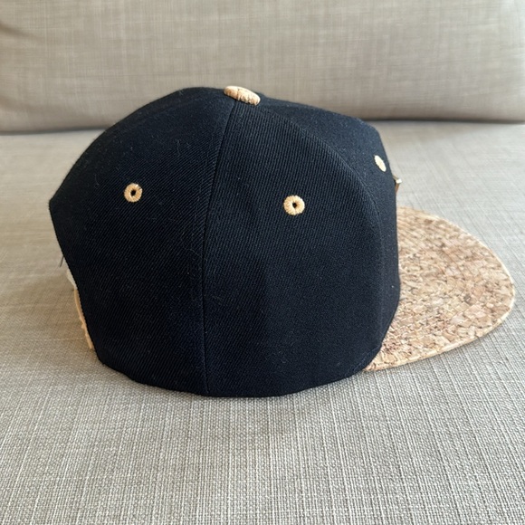 Hater SnapBack Black Hat - Picture 3 of 6